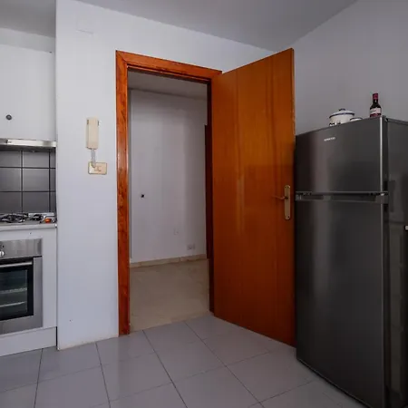 Chaparil 3-5 Spacious With Views Apartment Nerja