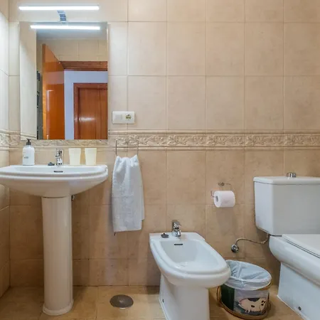 Апартаменти Chaparil 3-5 Spacious With Views Нерха